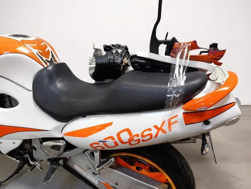 GSX600F