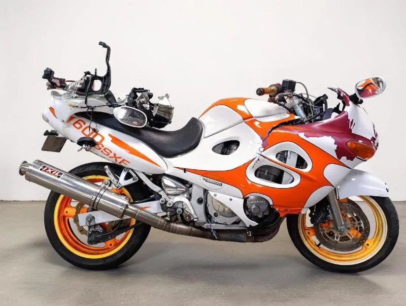 GSX600F