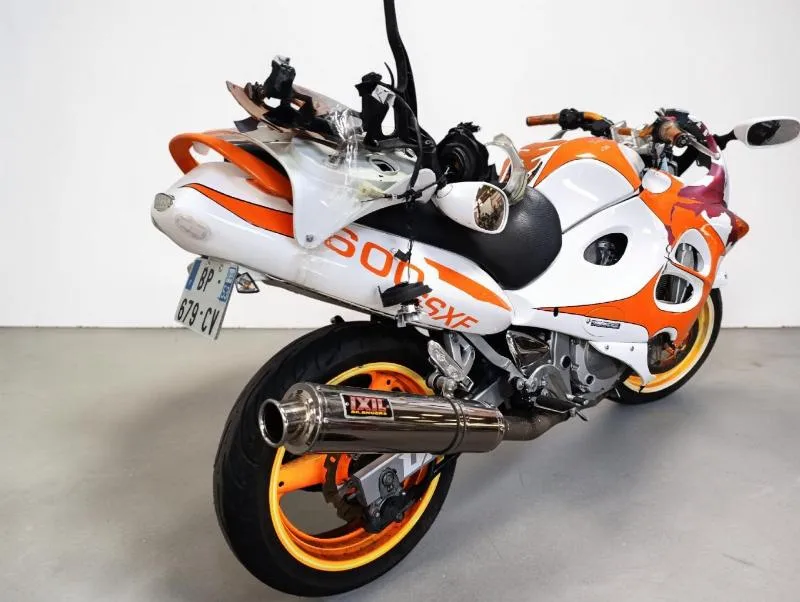 GSX600F