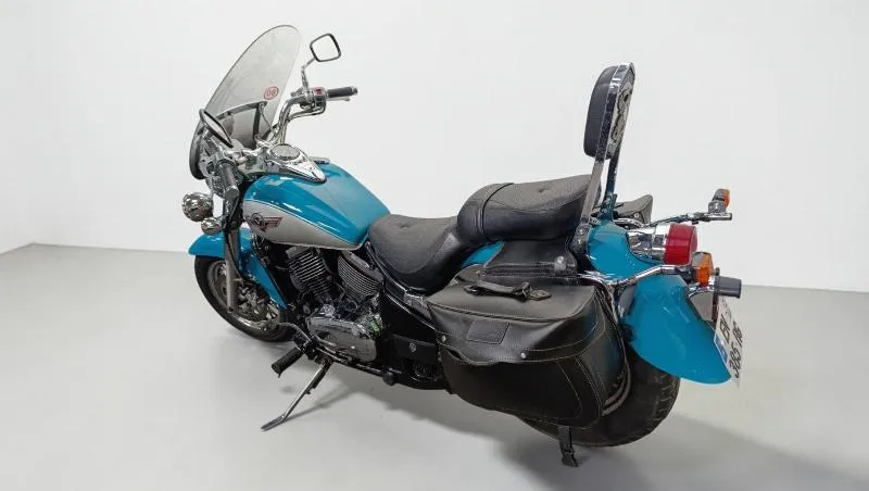 VN 800