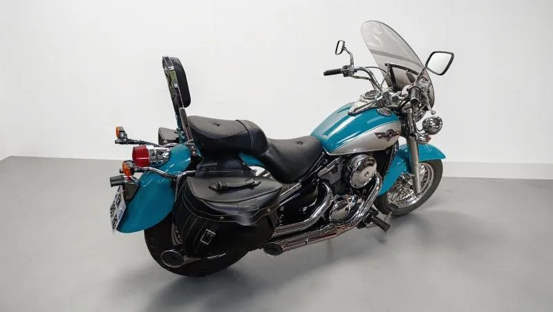 VN 800