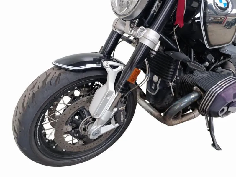 R NineT