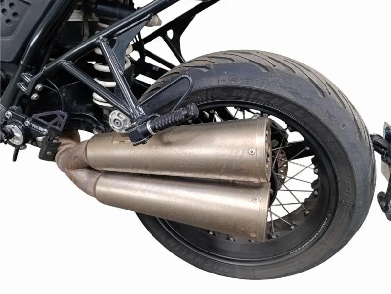 R NineT