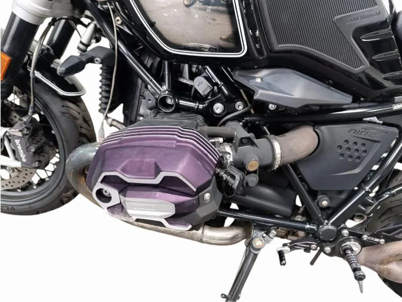 R NineT