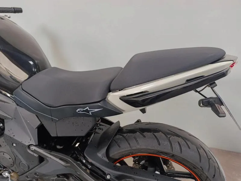 ER6
