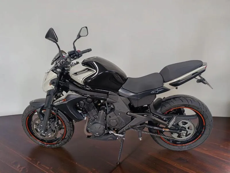 ER6