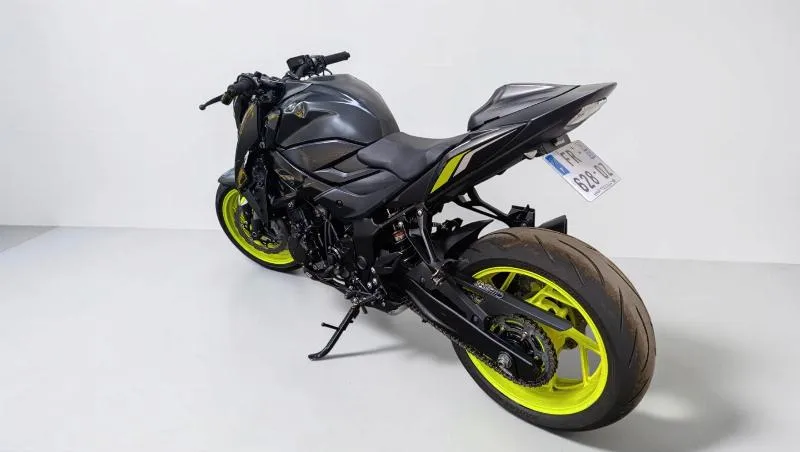 GSXS 750
