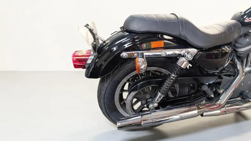 SPORTSTER 883
