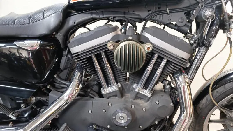 SPORTSTER 883