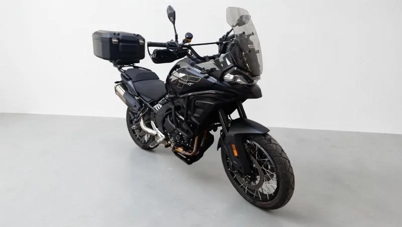 MT 700