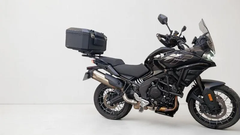 MT 700