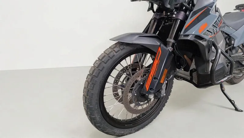 890 ADVENTURE