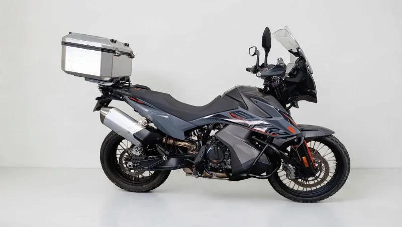 890 ADVENTURE