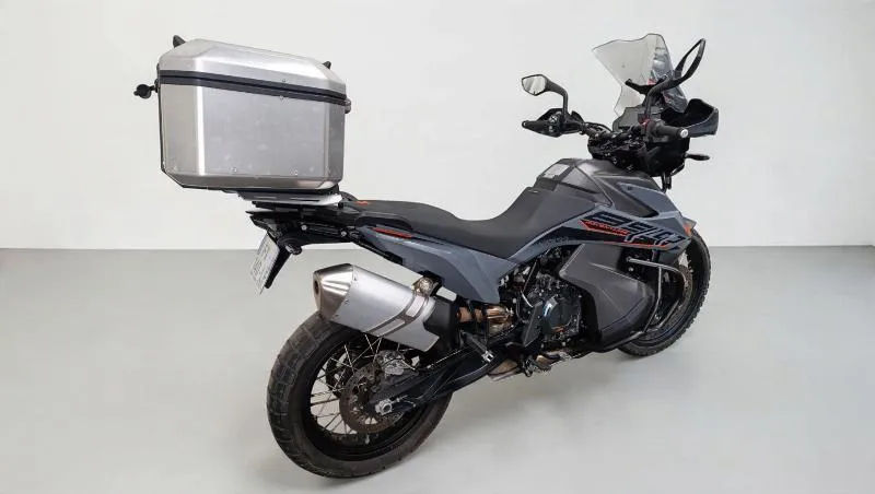 890 ADVENTURE