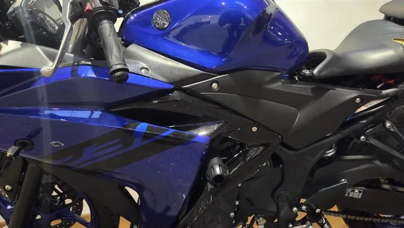 YZFR3