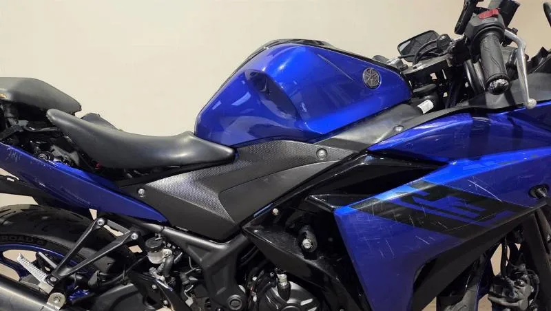 YZFR3