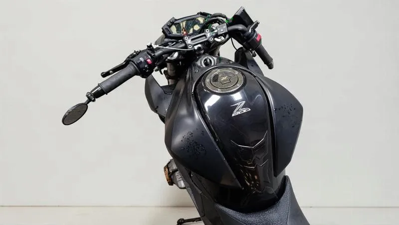Z 800