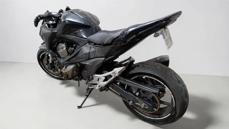 Z 800