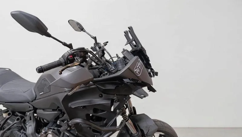 TRACER 700