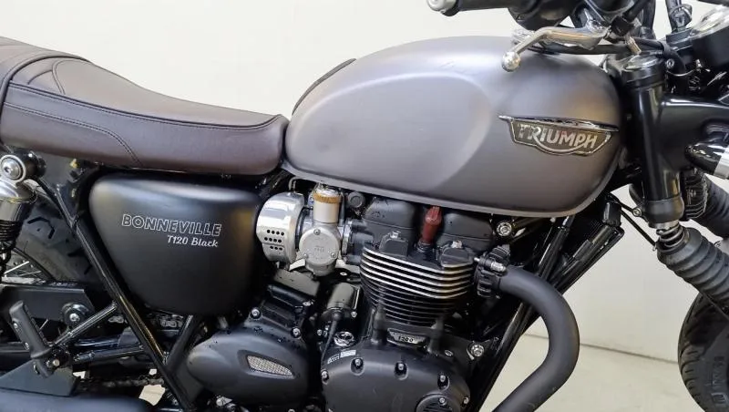 Bonneville Bobber 1200