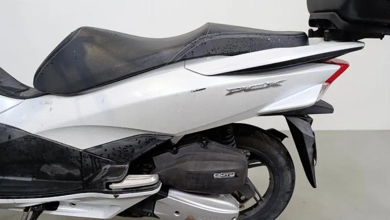 PCX 125