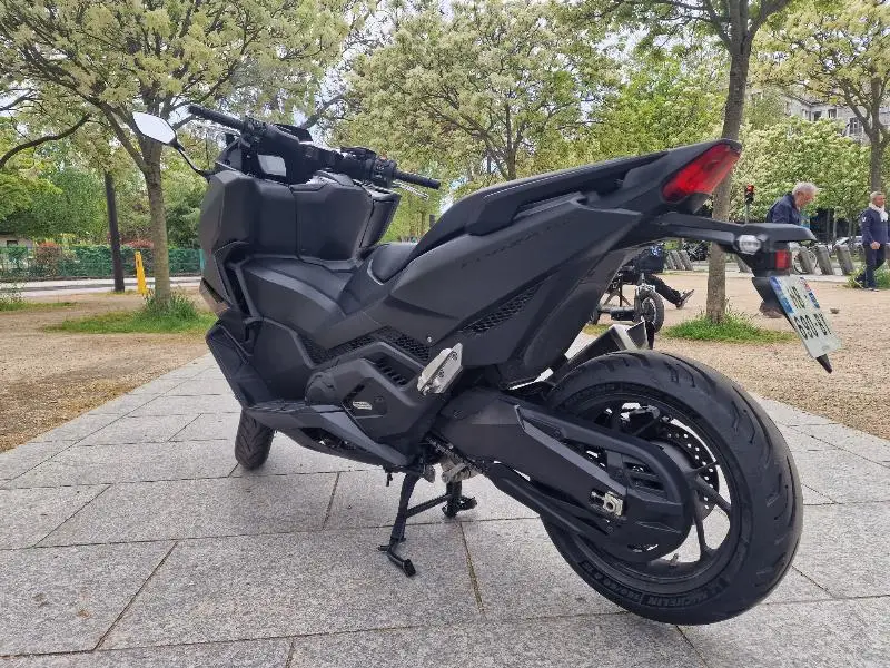 NSS FORZA 750