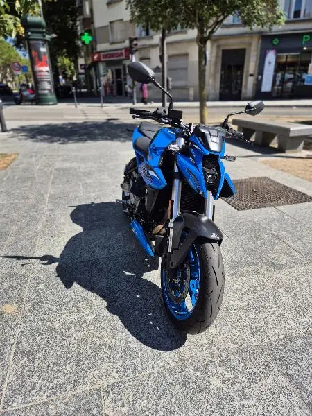 GSX8S