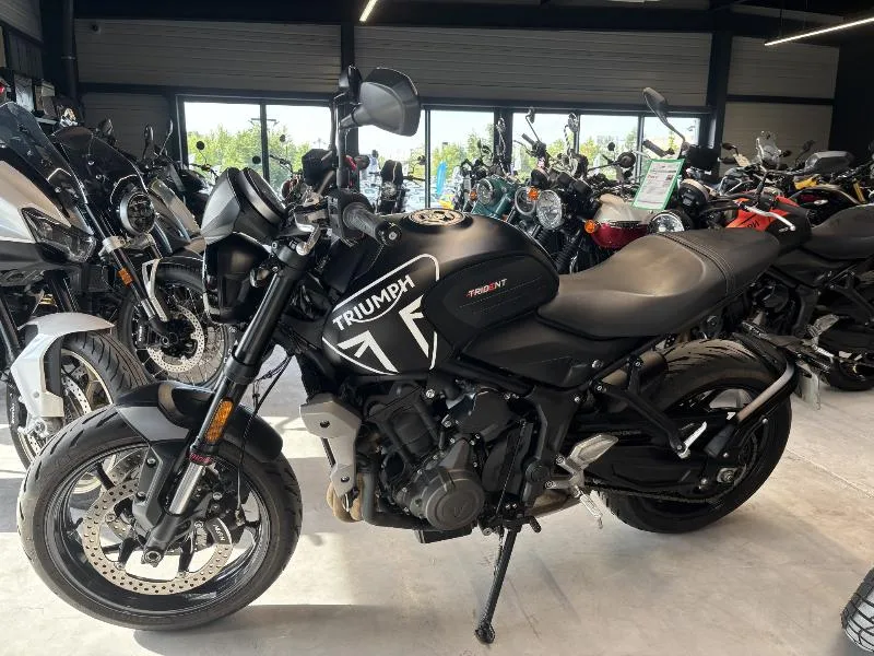 TRIDENT 660