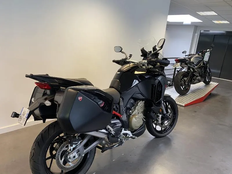 MULTISTRADA V4 S