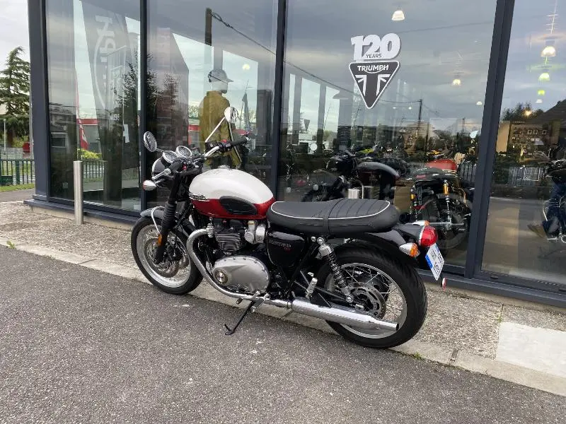 BONNEVILLE T120