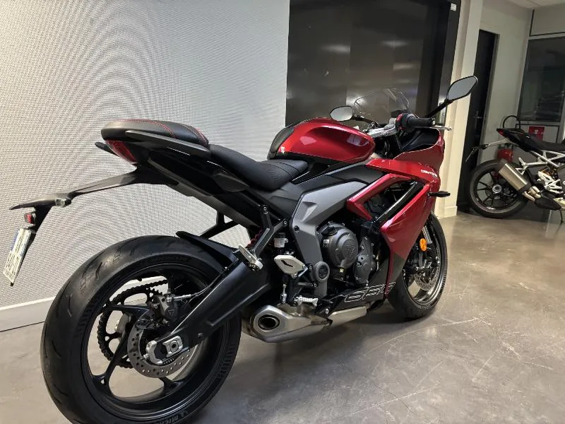 	DAYTONA 660