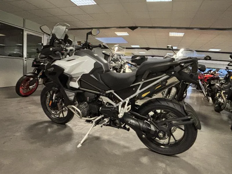 TIGER 1200 GT EXPLORER