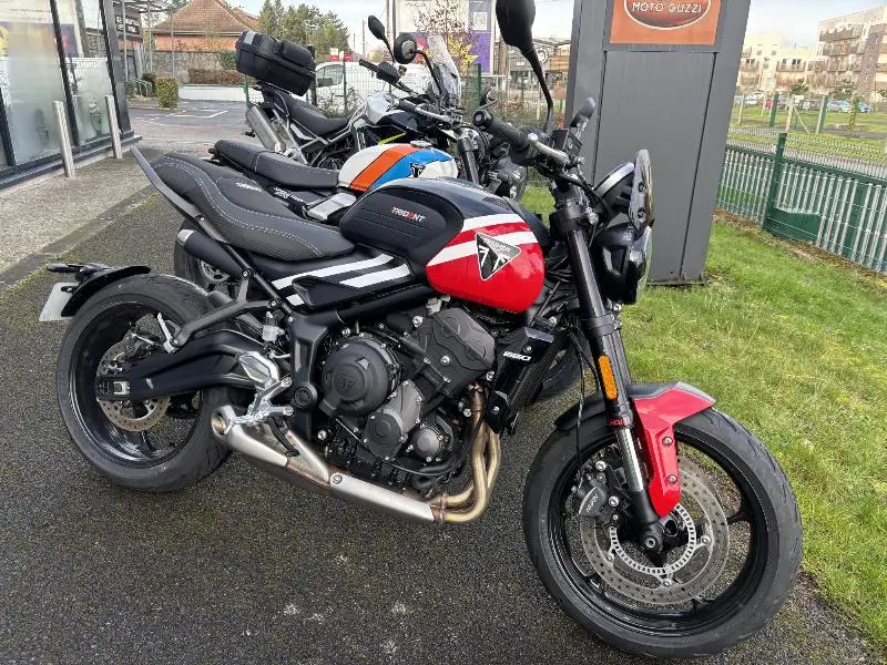 TRIDENT 660