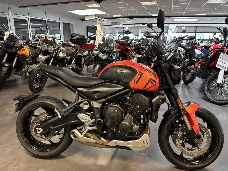 TRIDENT 660