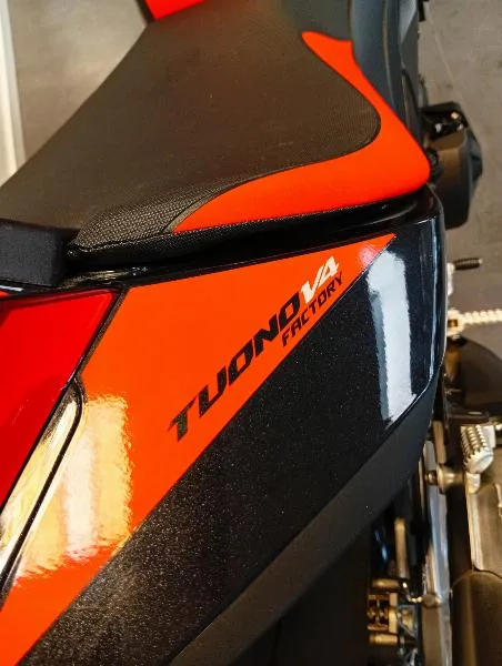 TUONO 1100 V4 FACTORY