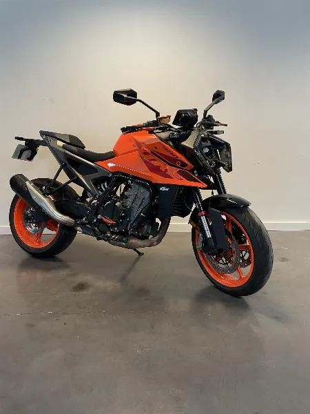 990 DUKE