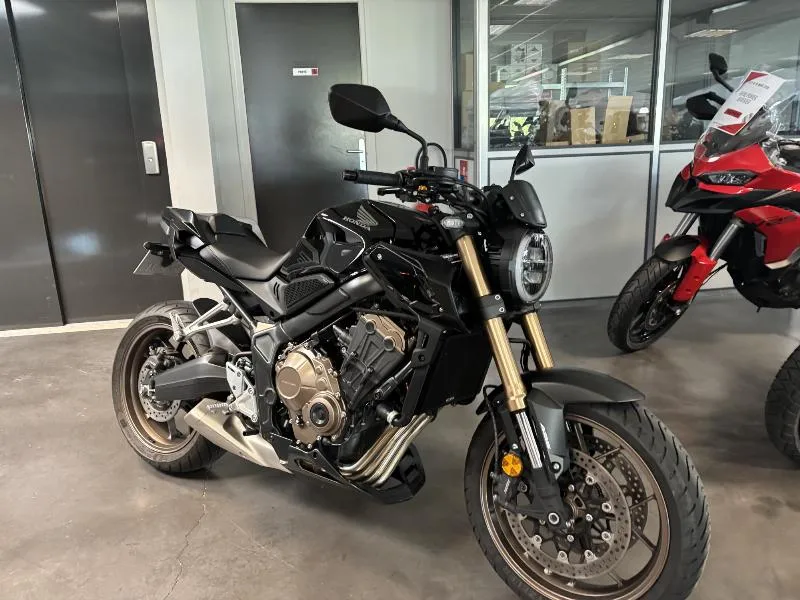 CB 650 RA