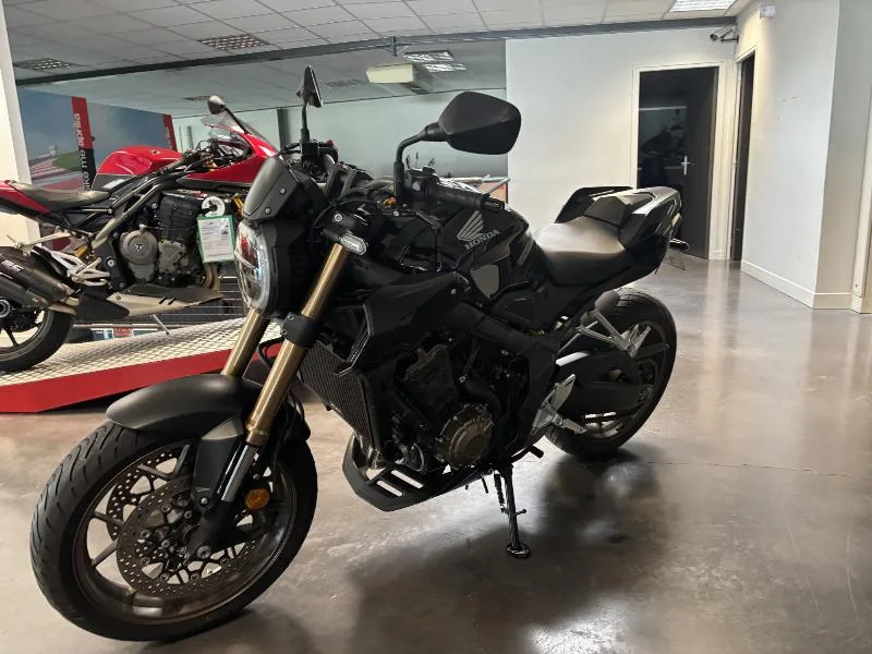 CB 650 RA