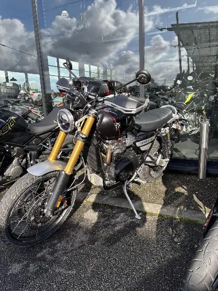 SCRAMBLER 1200 XE