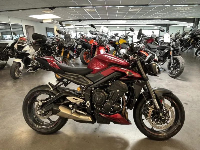 STREET TRIPLE 765 RS