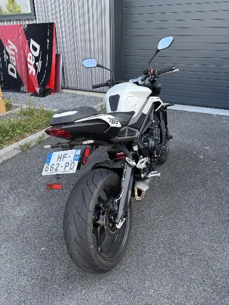 STREET TRIPLE 765 R