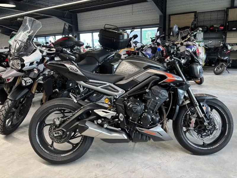 STREET TRIPLE 765 RS