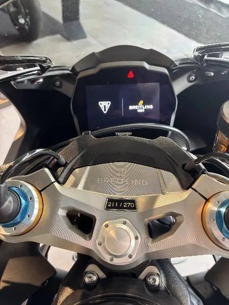SPEED TRIPLE 1200 RR