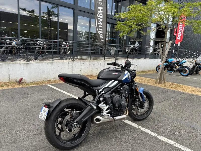 TRIDENT 660