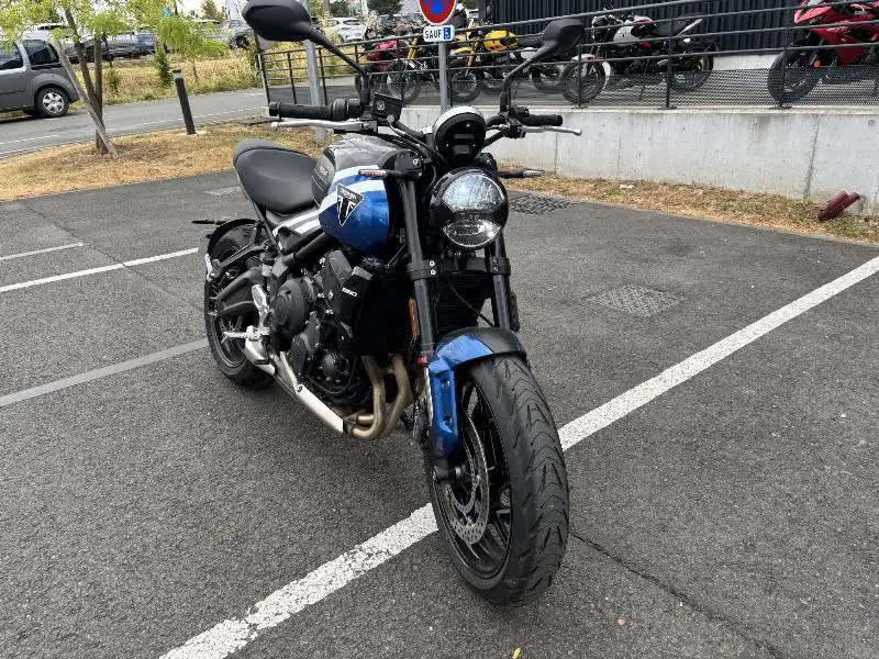 TRIDENT 660