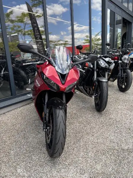 	DAYTONA 660