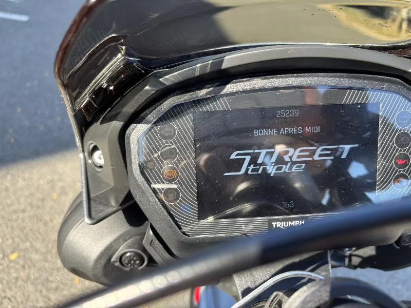 STREET TRIPLE 765 RS