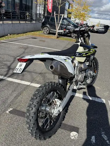 TF 250E