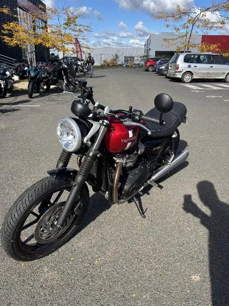 STREET TWIN  900