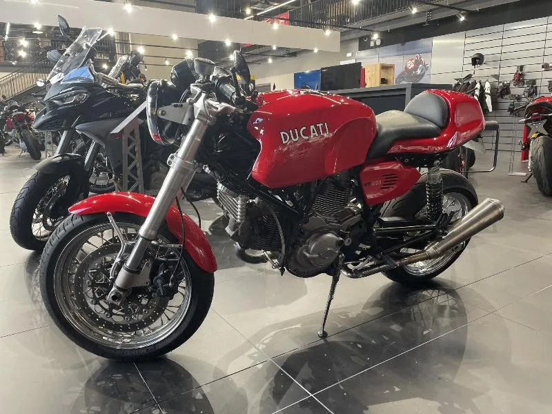GT 1000
